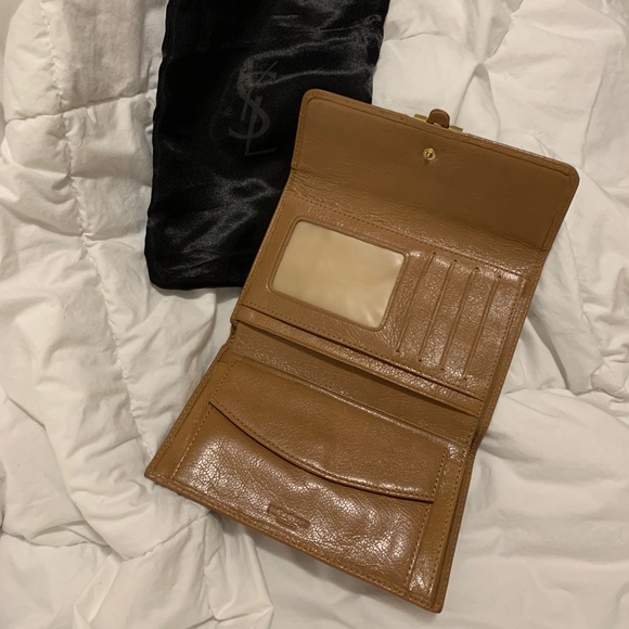 YSL tri fold wallet - Picture 2 of 7